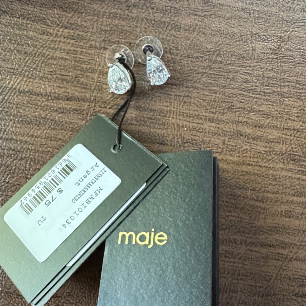 Maje Small Rhinestone Earrings - Picture 7 of 10